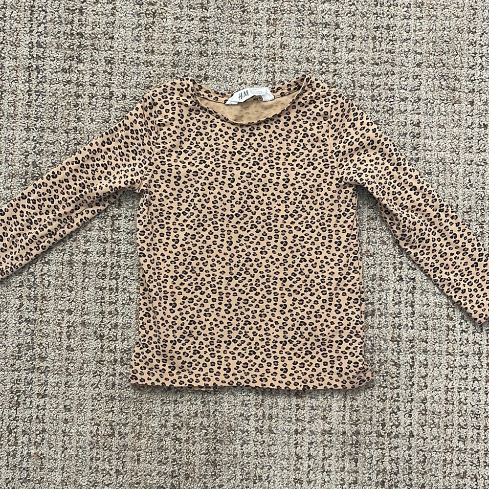 💥SALE 10/$20💥
H&M long sleeve tee